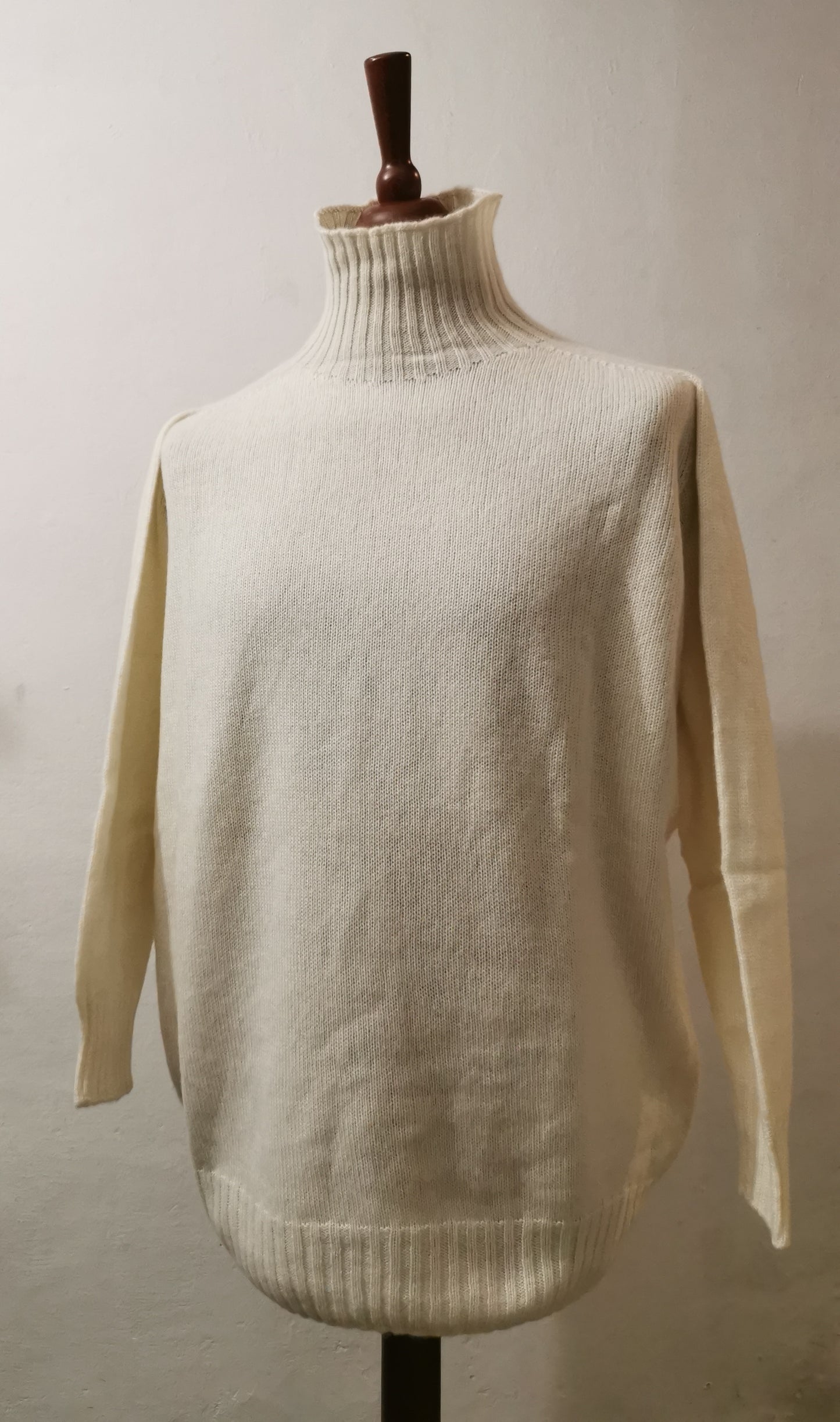 Maglia monotaglia lupetto